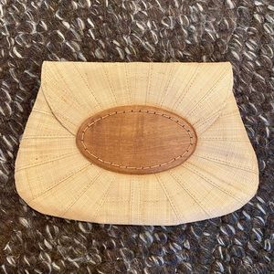 Raffia oversized clutch